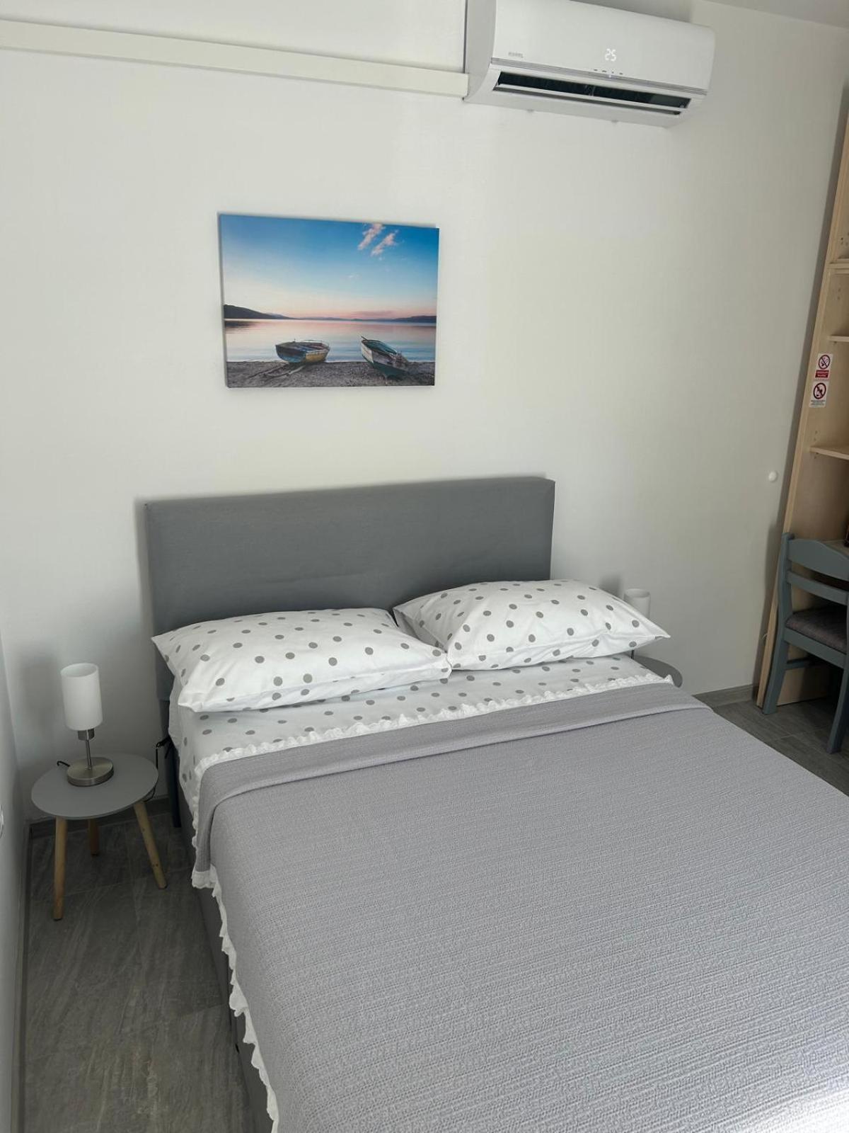 Room Sleep & Fly Kastela Luaran gambar